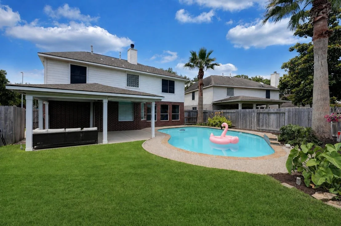 Photo of 20707 Medallion Pointe Drive