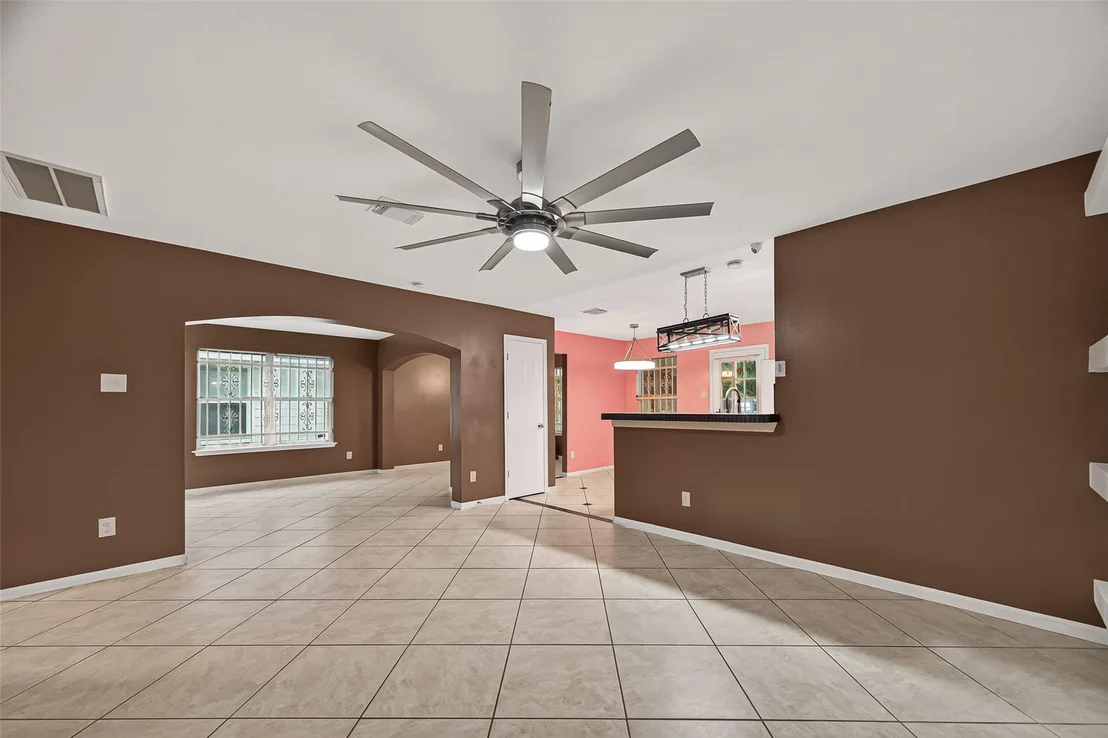 Photo of 10830 Tallow Briar