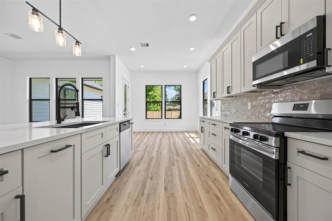 Photo of 1424 Flamingo Street