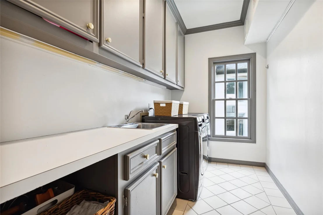 Photo of 2409 Dickey Place