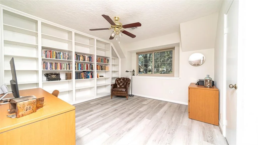 Photo of 1502 Carters Grove Lane