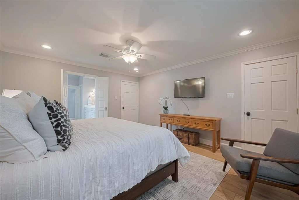 Photo of 14711 Carolcrest Drive