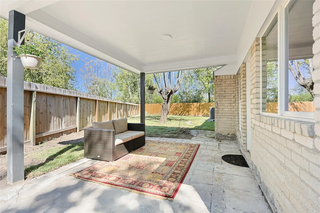 Photo of 11415 Echo Ledge Street