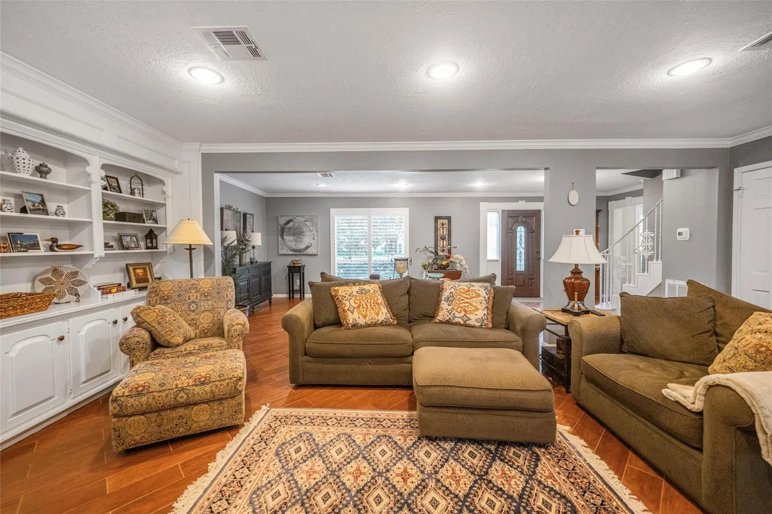 Photo of 14610 Carolcrest Drive