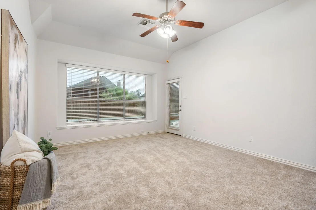 Photo of 307 Arbor Ridge Lane