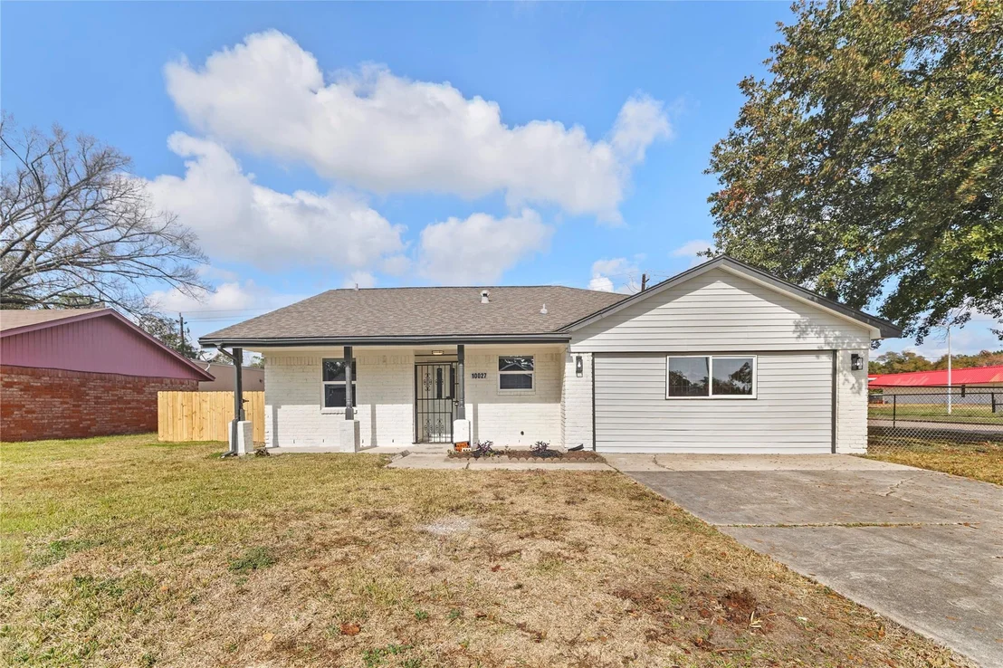 Photo of 10027 Valley Sun Drive
