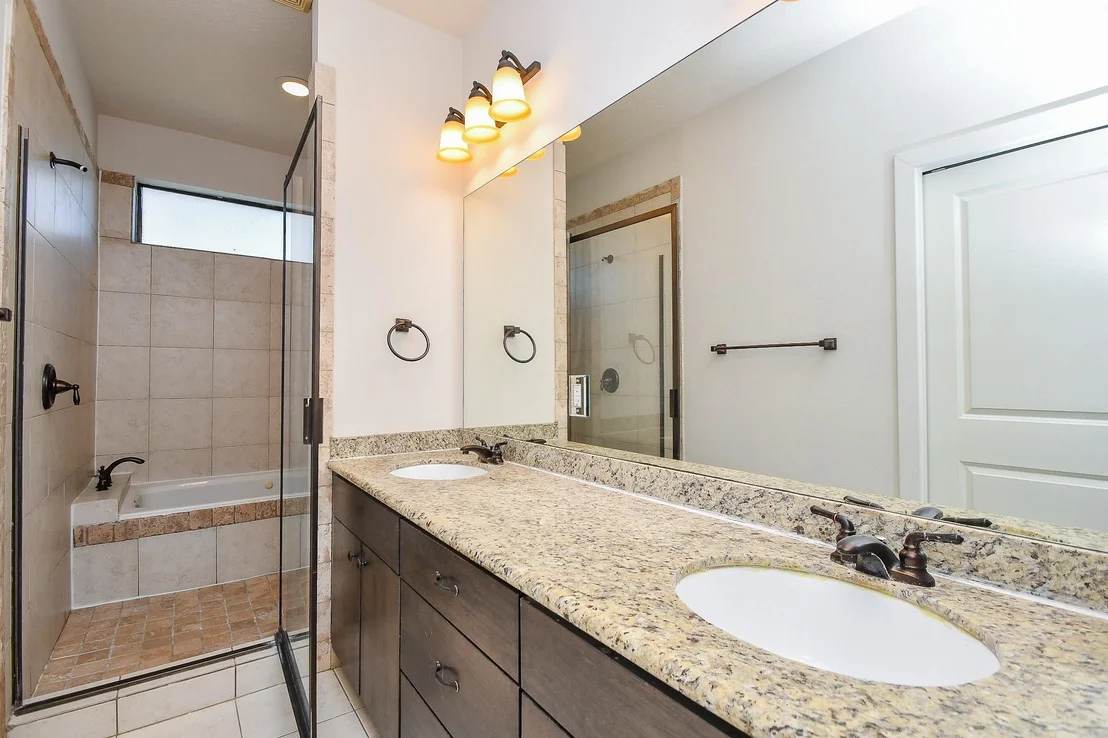 Photo of Unit A at 2422 Navigation Boulevard