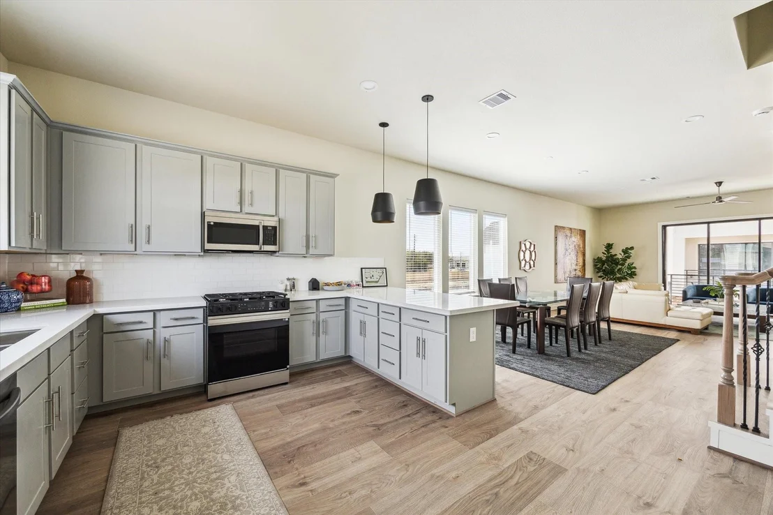 Photo of 10618 Cascade Ledge Lane