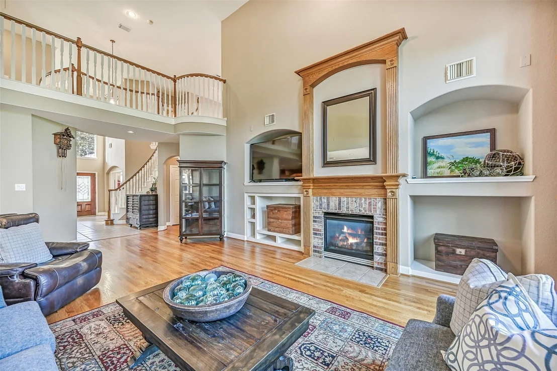 Photo of 1607 Cascade Falls Drive