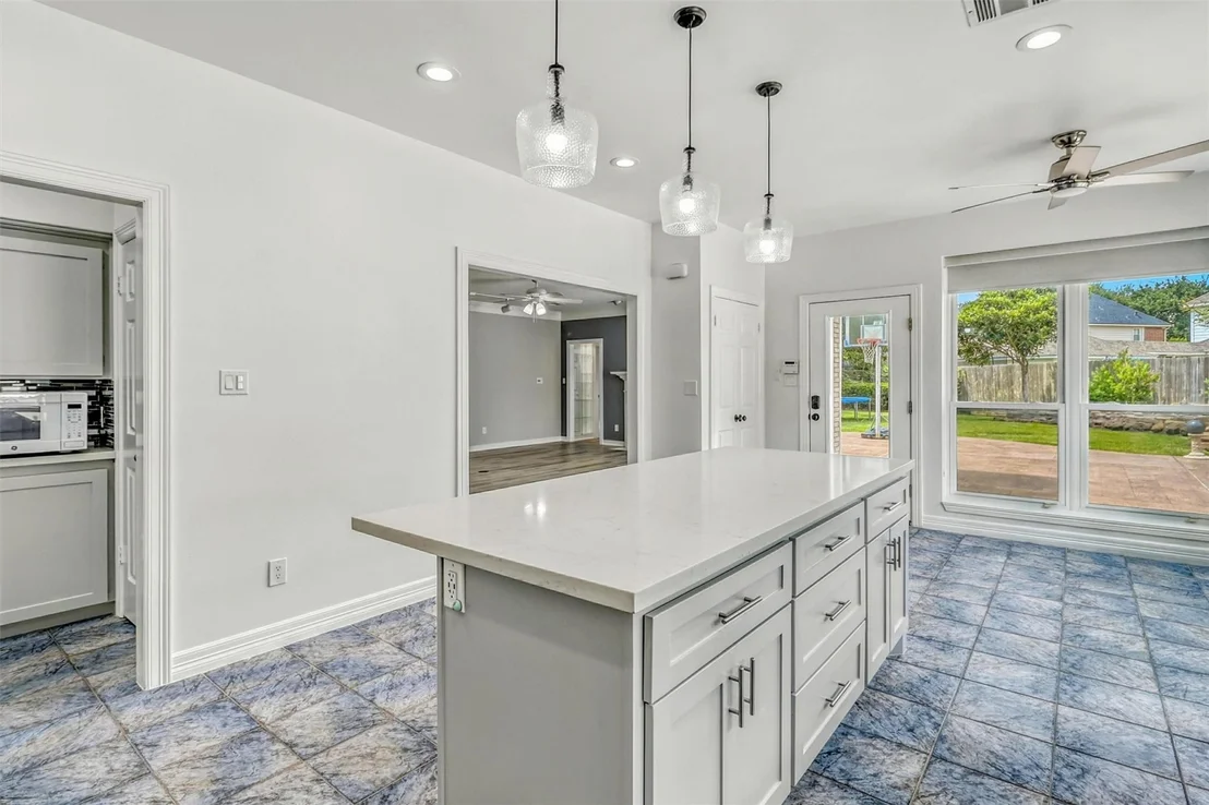 Photo of 24818 Lakebriar Drive