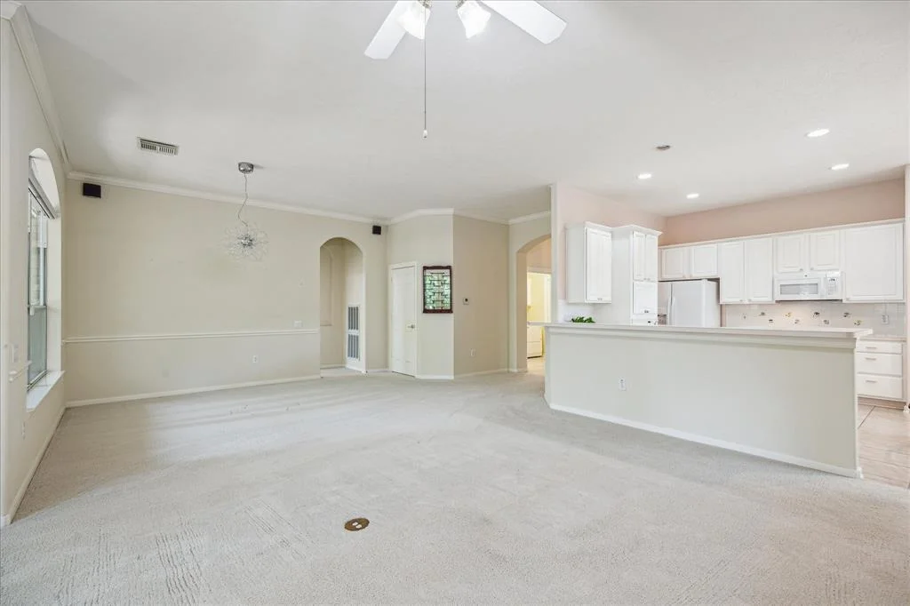 Photo of 18 Robindale Circle