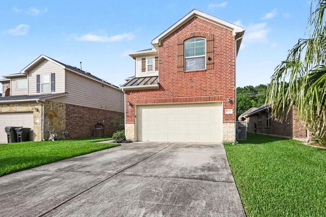 Photo of 5127 Gulf Stream Lane