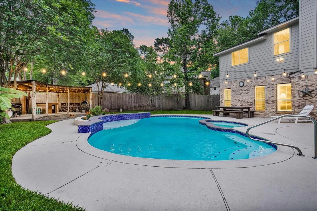 Photo of 6010 Charrington Drive