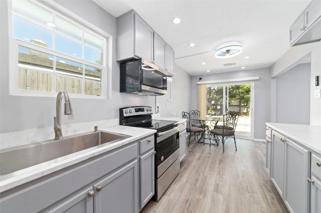Photo of 6111 Westbranch Drive