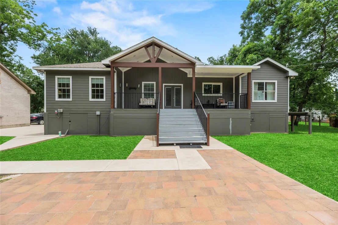 Photo of 1415 Pony Lane