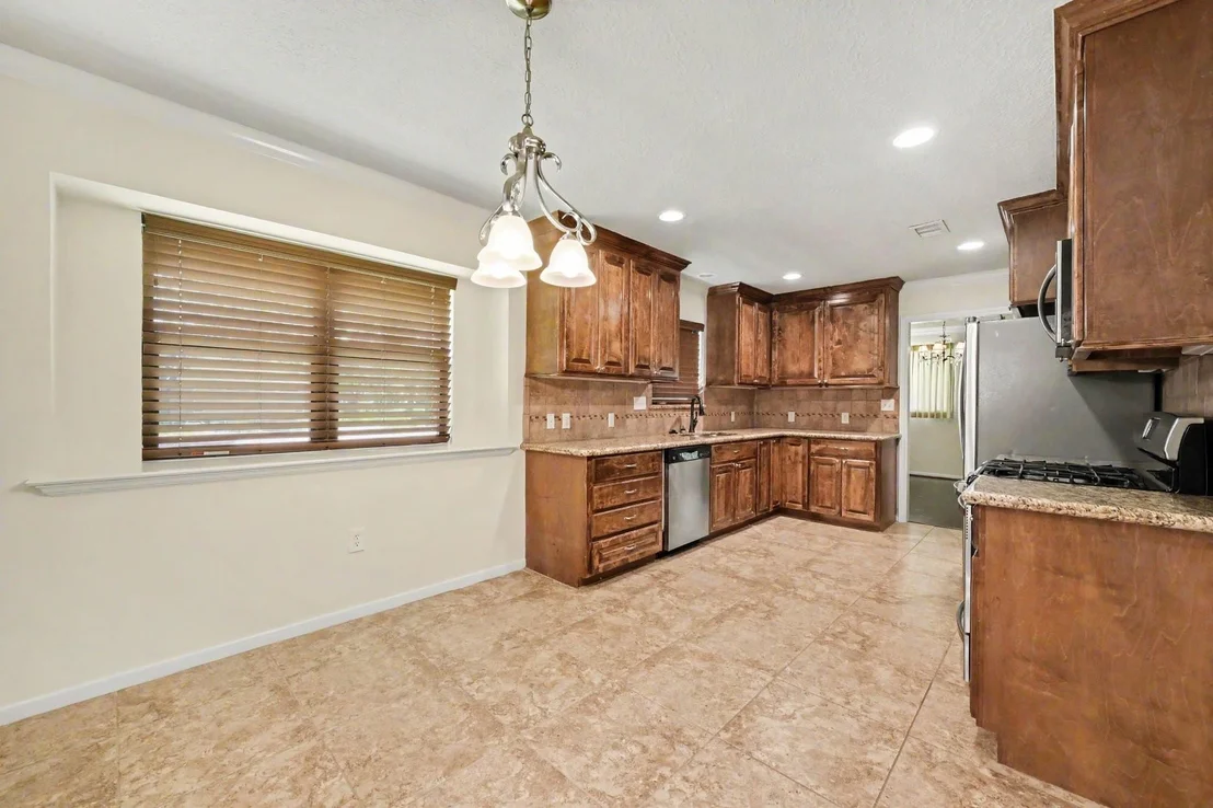 Photo of 26222 Oakhurst Drive