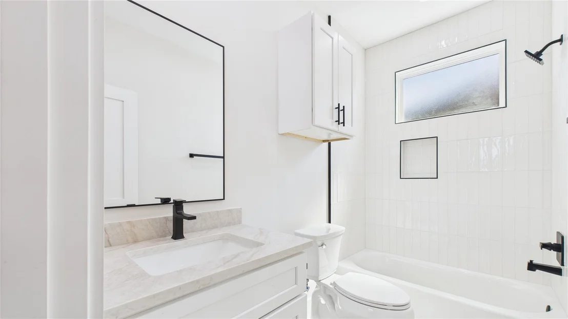 Photo of 4504 Robertson