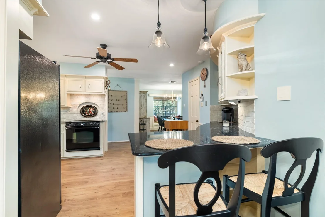 Photo of 5606 Foresthaven Drive