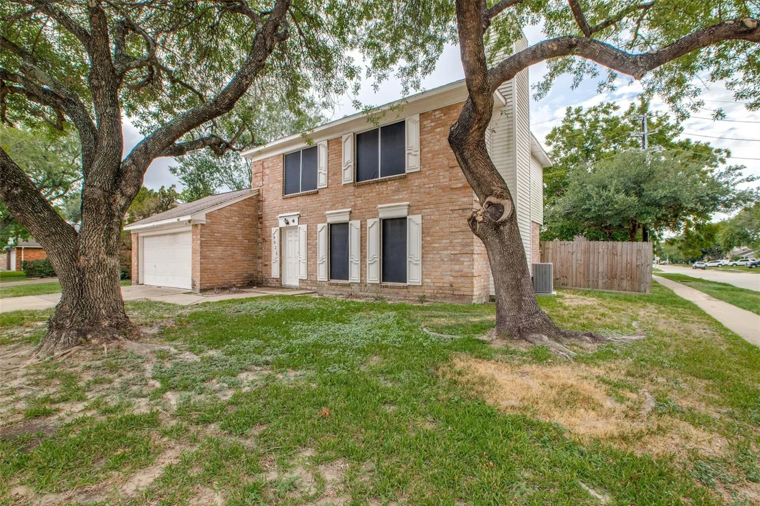 Photo of 9635 W Savile Circle