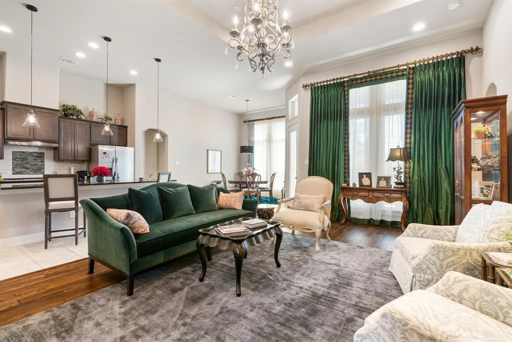Photo of 320 Black Walnut Court