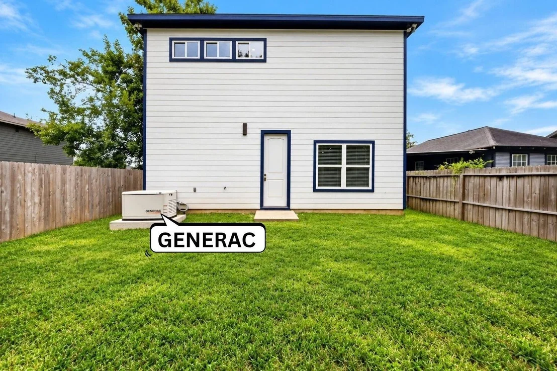Photo of 7831 Sandy Street