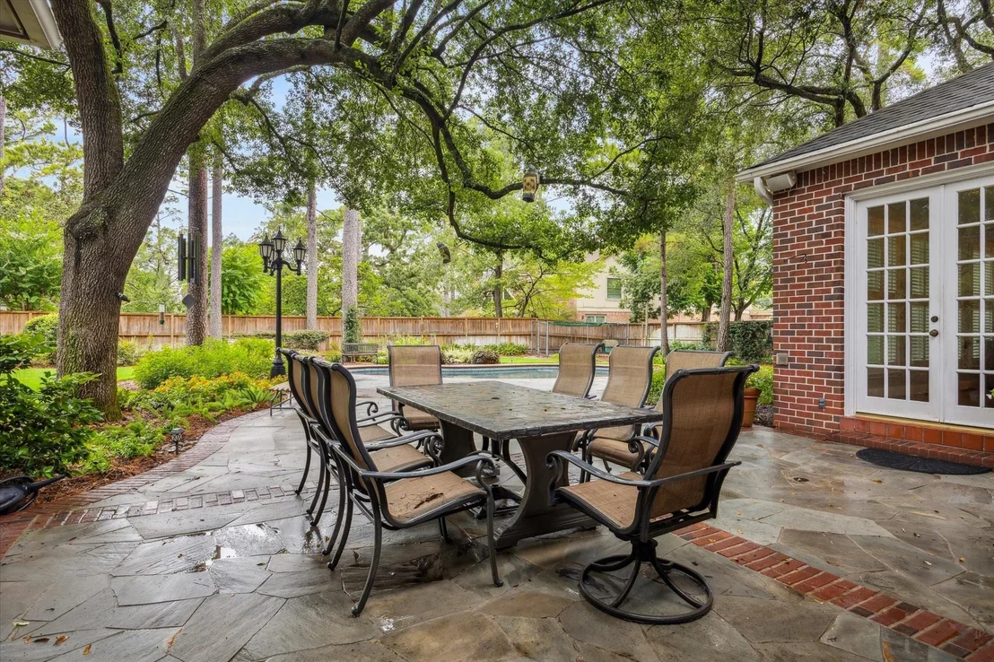 Photo of 345 Knipp Road