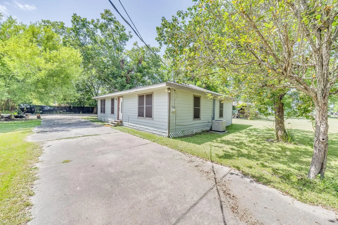 Photo of 1725 Strawn Road