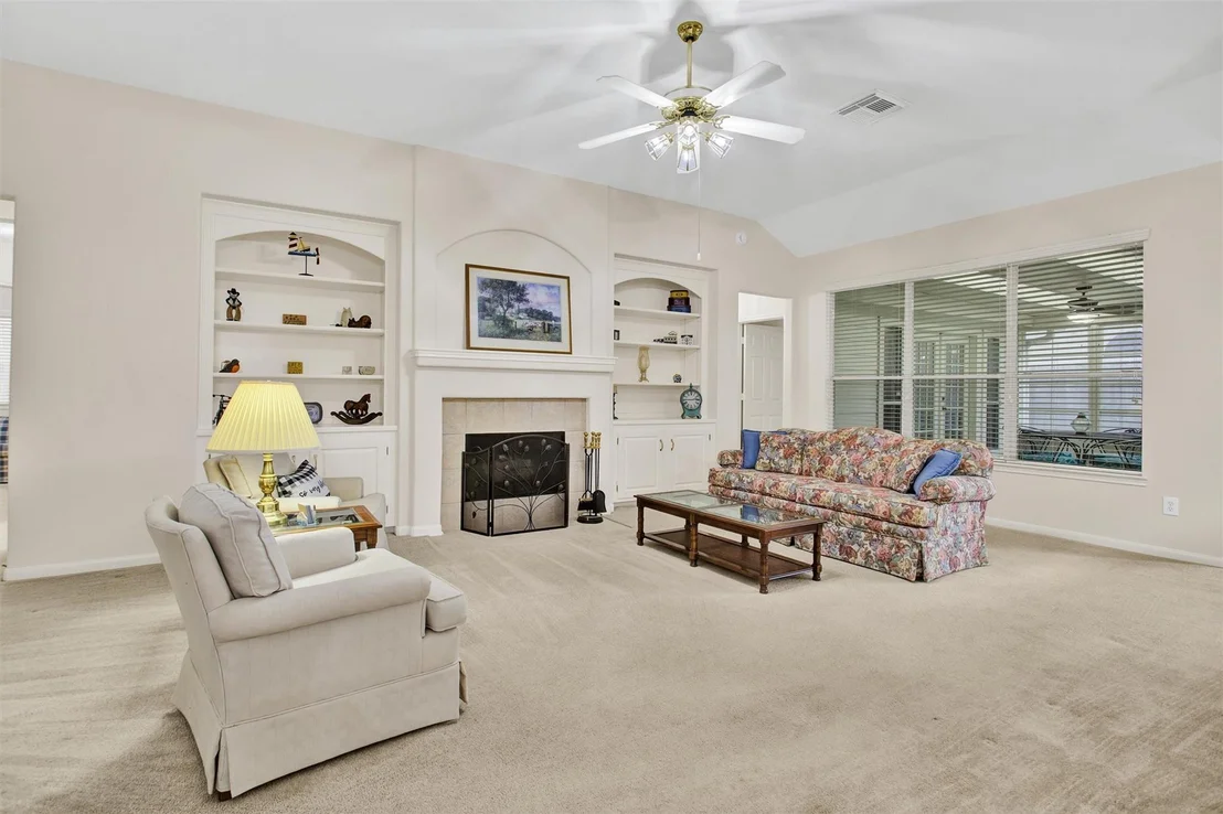 Photo of 6031 Skyhaven Lane