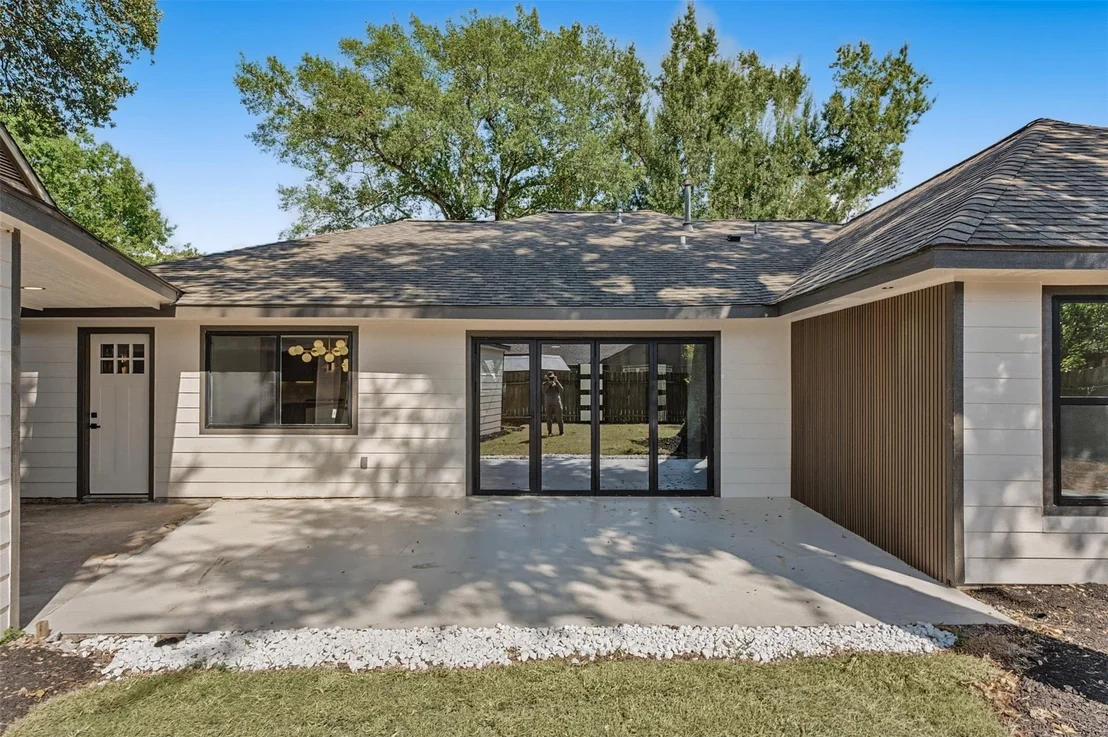 Photo of 2807 Shadowdale Drive