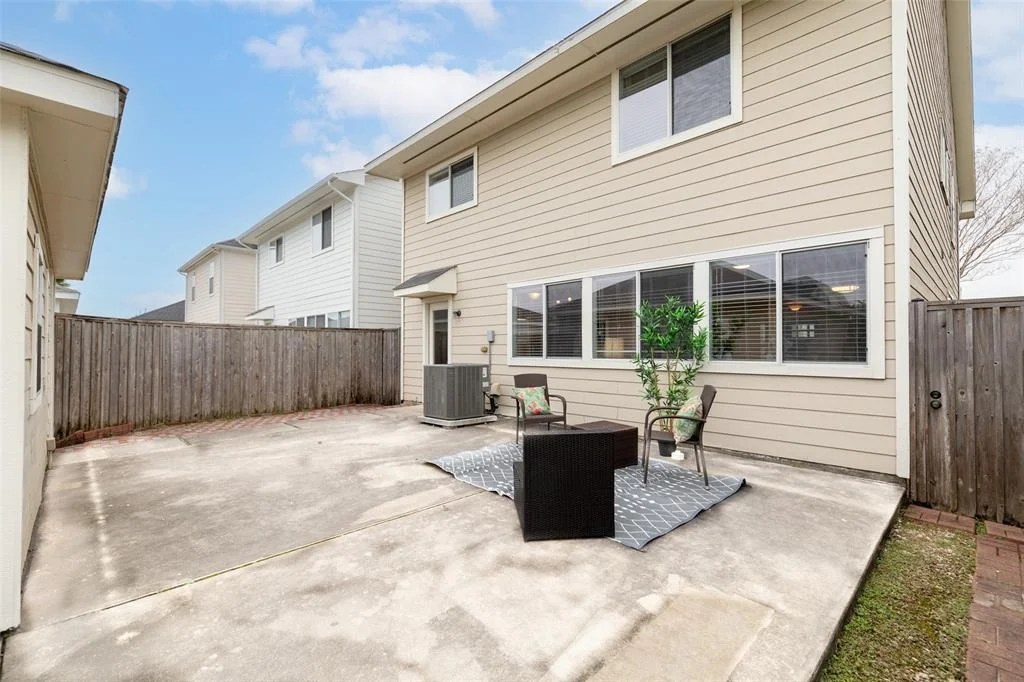 Photo of 21815 Grassy Hill Lane