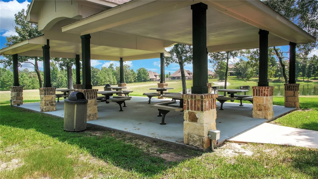 Photo of 115 Oak Estates Drive