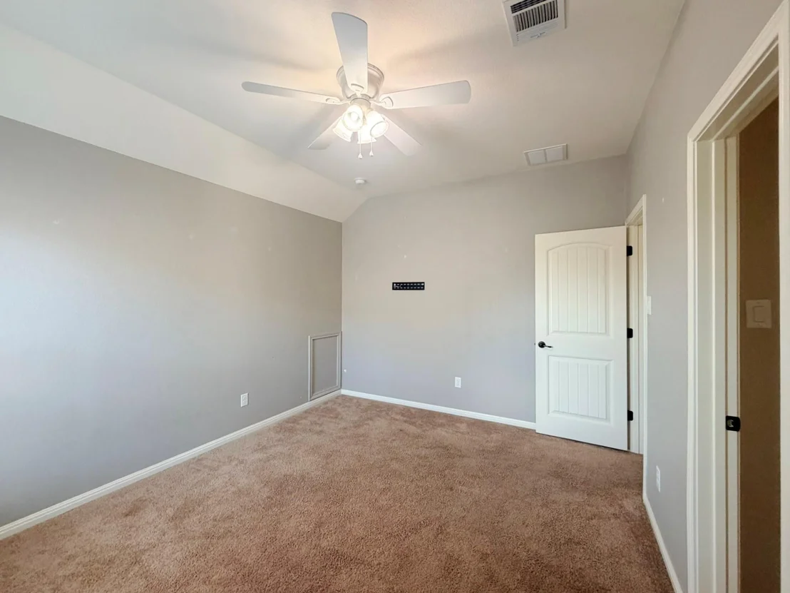 Photo of 308 Whirlabout Way