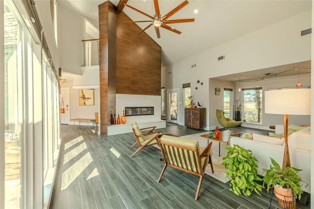 Photo of 7291 Edgewater Drive