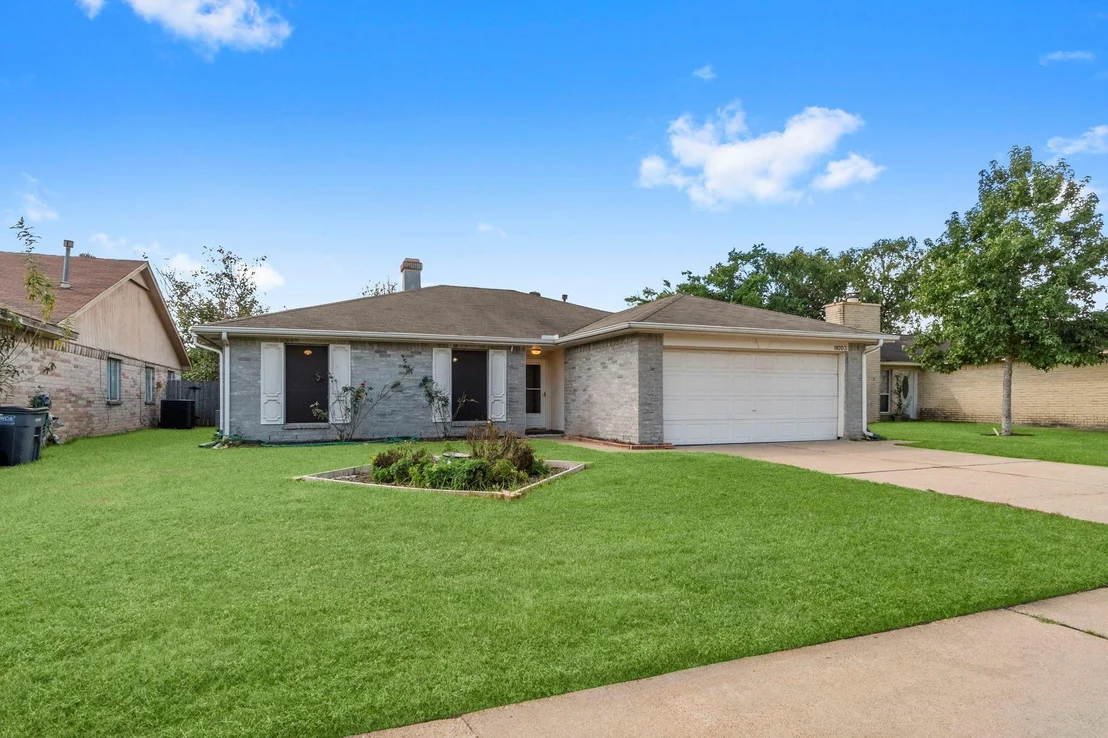 Photo of 18703 Lippizaner Drive