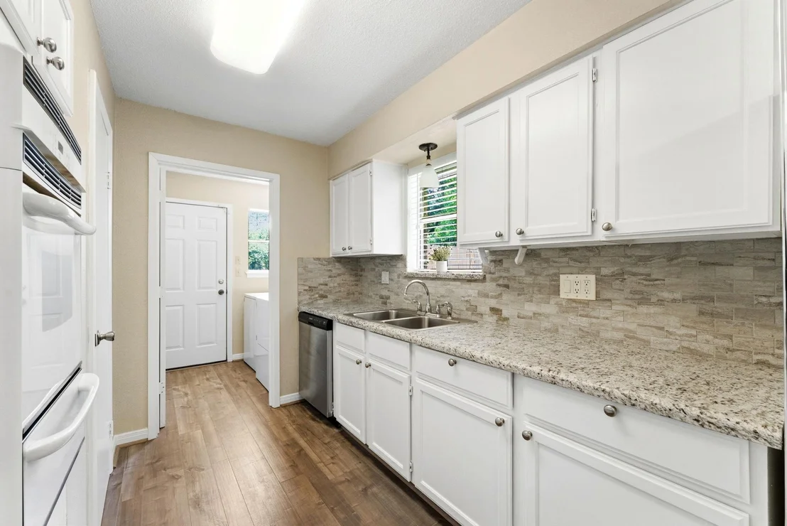 Photo of 10820 Longleaf Drive