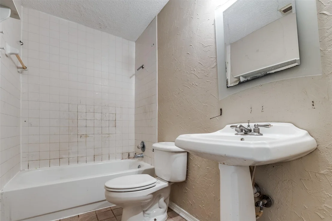 Photo of 24010 Landing Way Drive