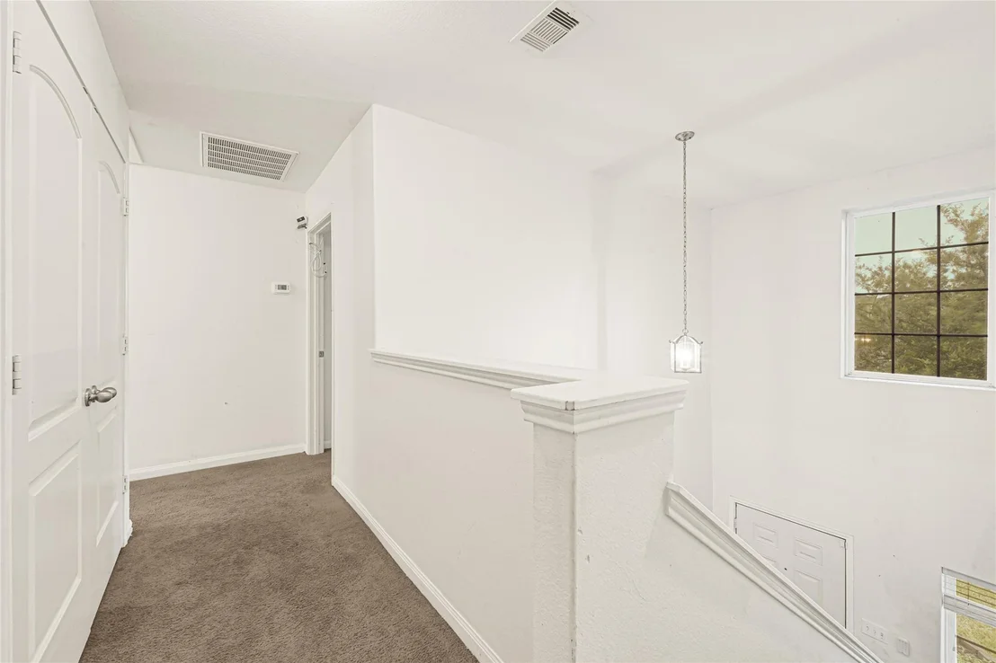 Photo of 106 Mojave Lane