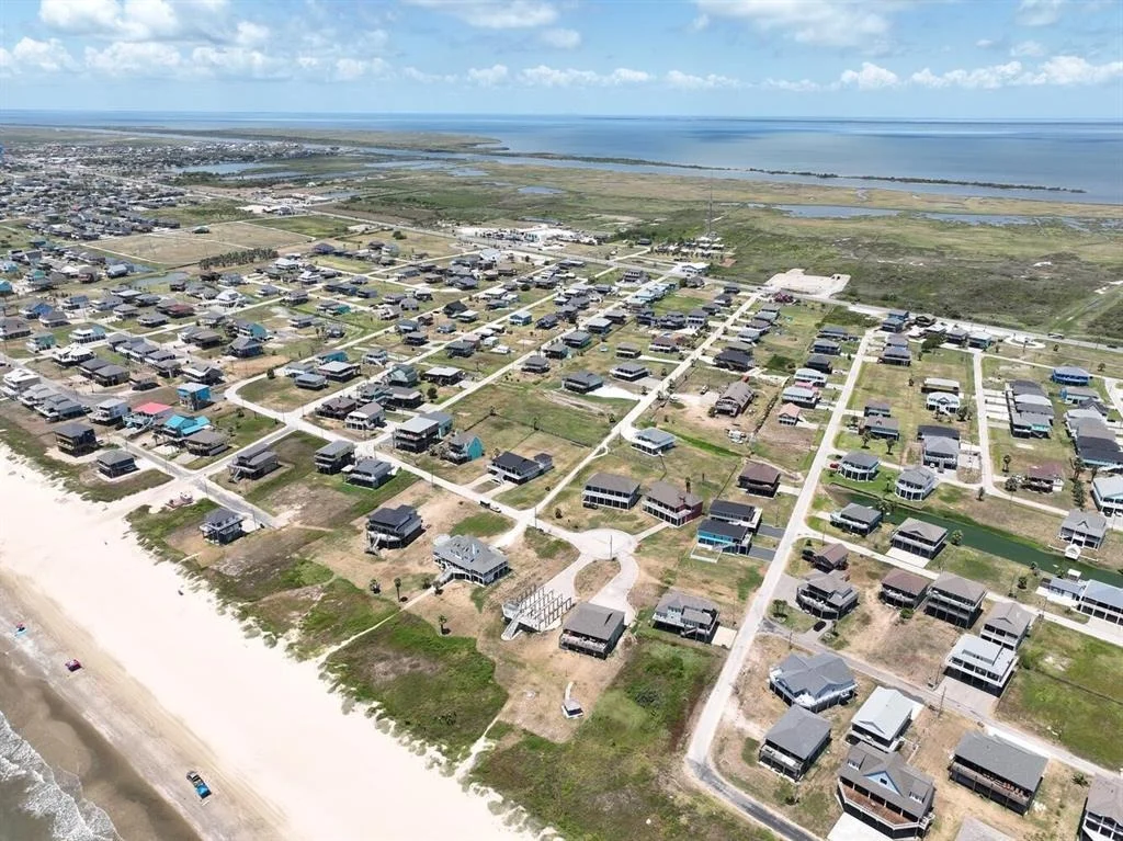 Photo of 930 Surfside Drive