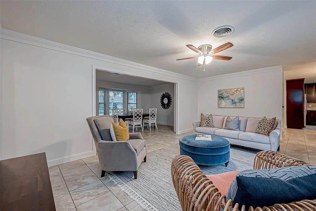 Photo of 9538 Meadowcroft Drive