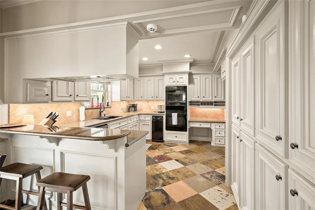 Photo of 610 Rock Cove