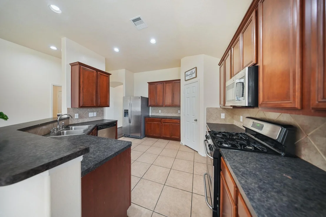 Photo of 5015 Bridgecrossing Court