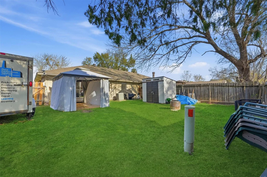 Photo of 3735 Meadow Place Drive