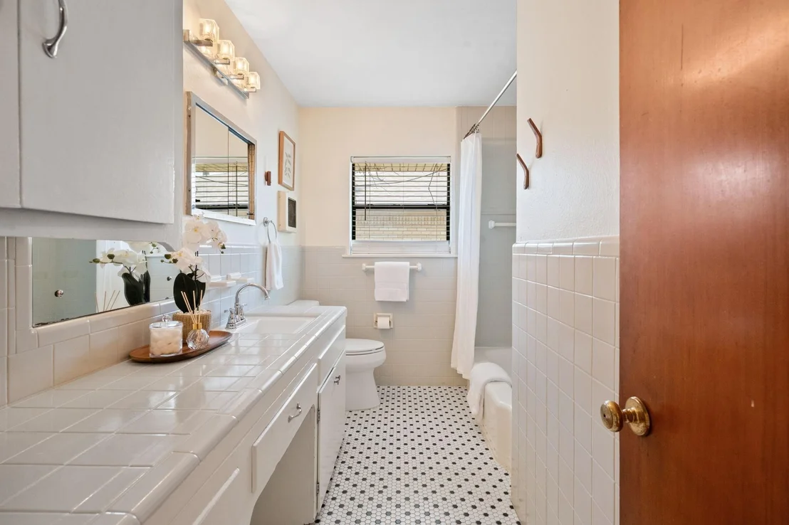 Photo of 1503 Ansbury Drive
