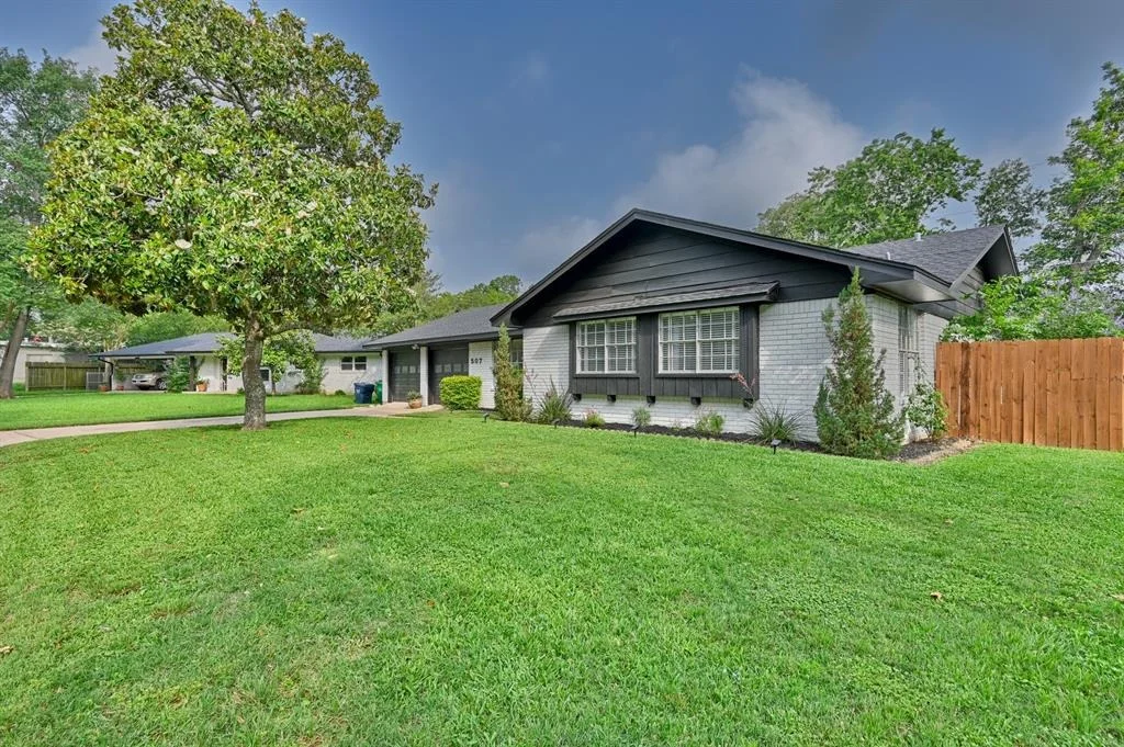 Photo of 507 Sandra Drive