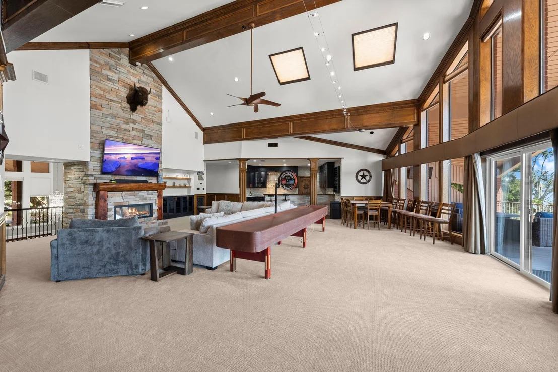 Photo of 40 La Jolla Circle
