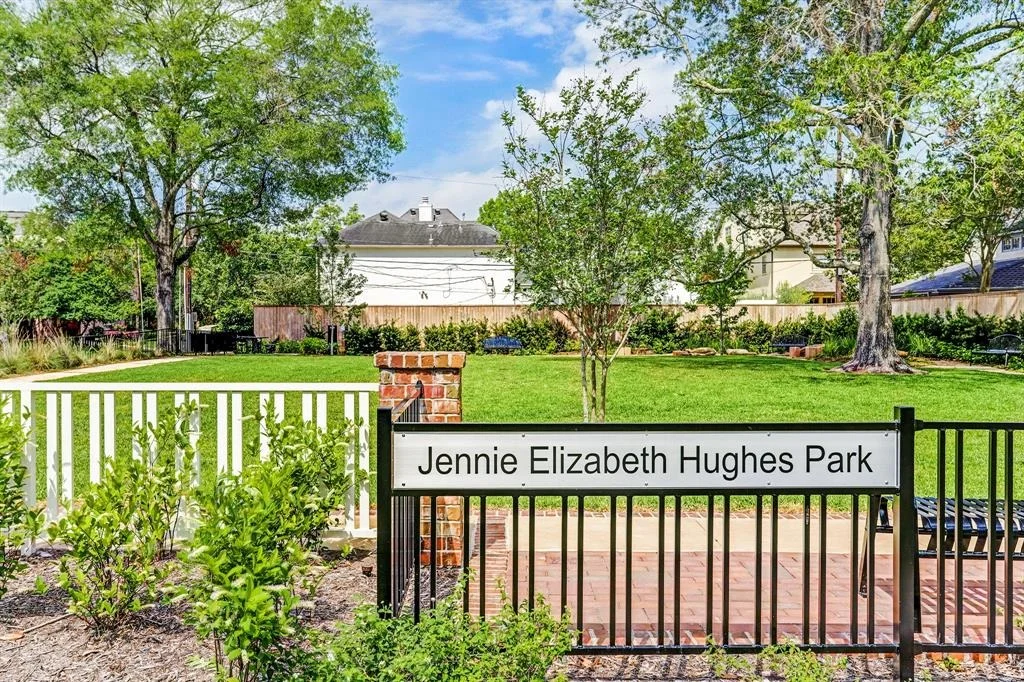 Photo of 2707 Barbara Lane