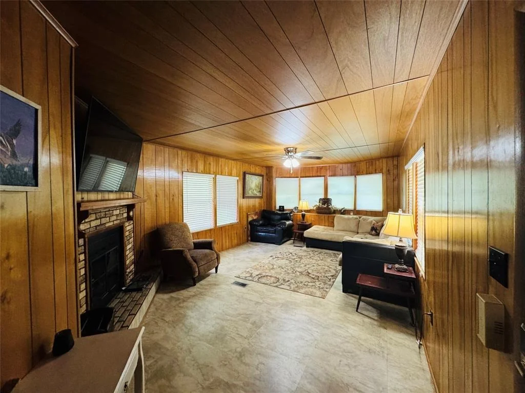 Photo of 193 Apache Drive