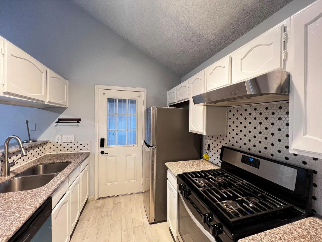 Photo of 11607 Eaglewood Drive