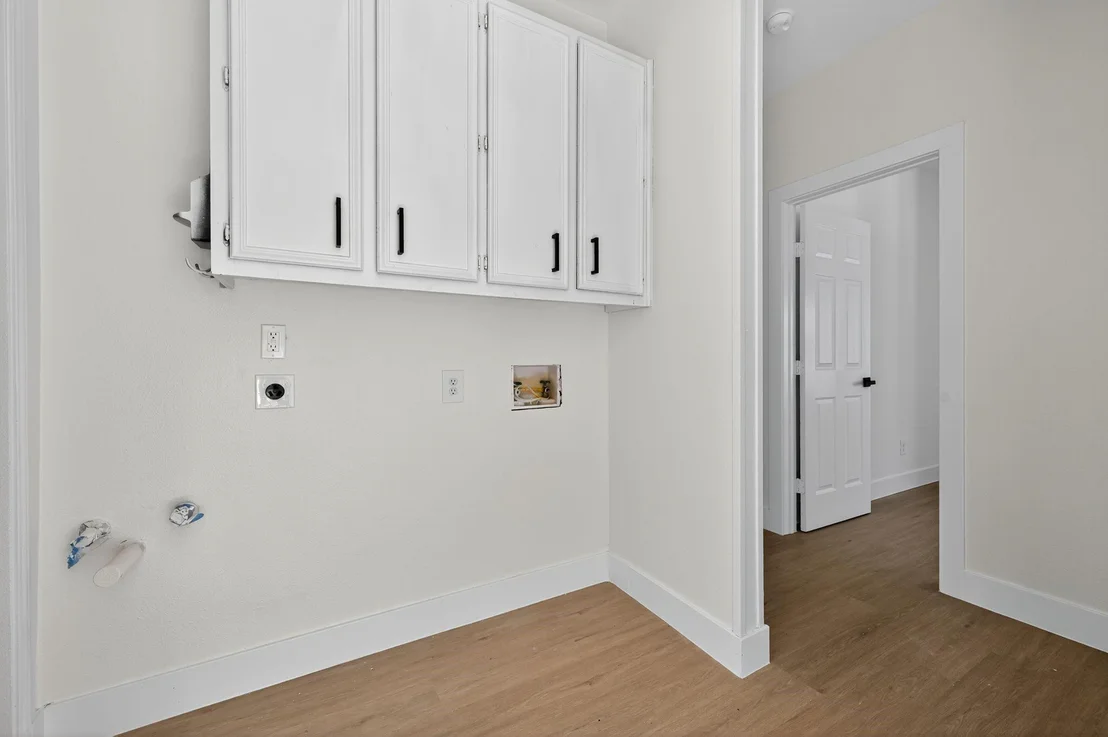 Photo of 300 Fawn Lane