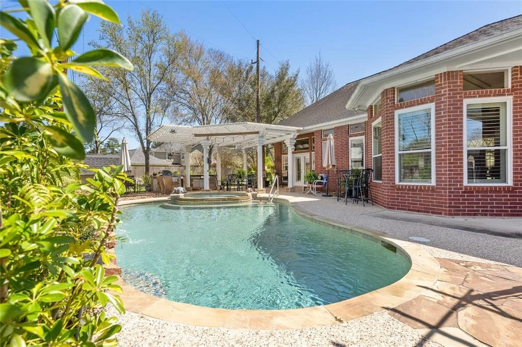 Photo of 5702 Summerfield Lane